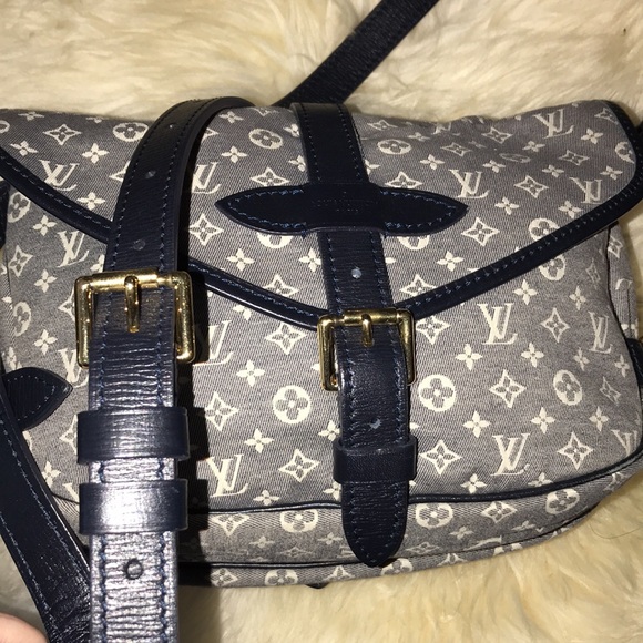 Louis Vuitton Navy Mini Lin Saumur Crossbody Bag - Picture 9 of 14